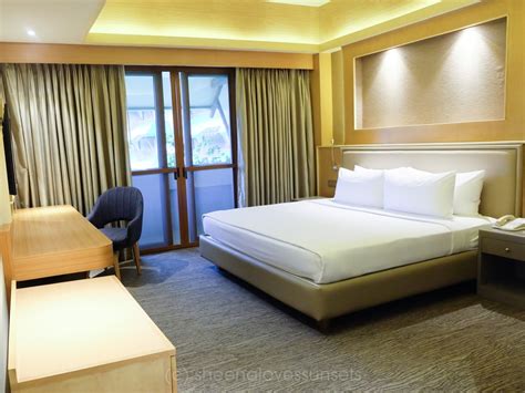 Baguio Country Club Review: With Newly Renovated Rooms! (Philippines).